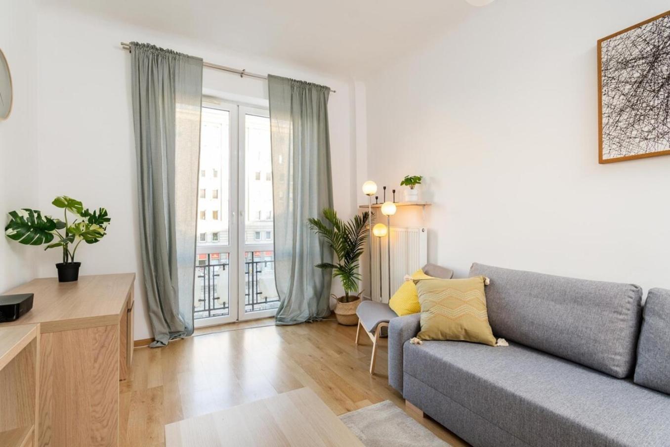 Coriander Apartment City Center ワルシャワ エクステリア 写真